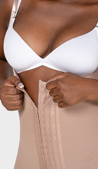 F-30466 - Faja corta strapless realce invisible